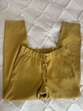 Lululemon jogger pants